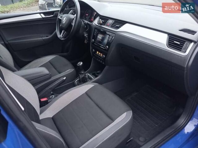 Синий Шкода Рапид, объемом двигателя 1 л и пробегом 117 тыс. км за 9950 $, фото 10 на Automoto.ua