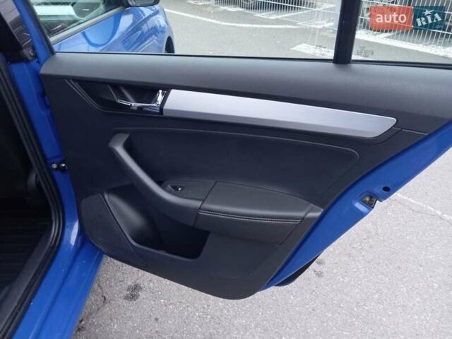 Синий Шкода Рапид, объемом двигателя 1 л и пробегом 117 тыс. км за 9950 $, фото 6 на Automoto.ua