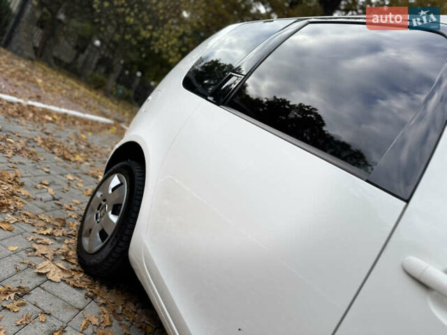 Шкода Румстер 2007 у Дрогобичі на Automoto.ua Білий Шкода Румстер, об'ємом двигуна 1.4 л та пробігом 244 тис. км за 4650 $, фото 13 на Automoto.ua