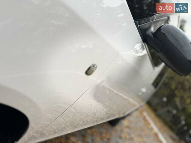 Шкода Румстер 2007 у Дрогобичі на Automoto.ua Білий Шкода Румстер, об'ємом двигуна 1.4 л та пробігом 244 тис. км за 4650 $, фото 30 на Automoto.ua