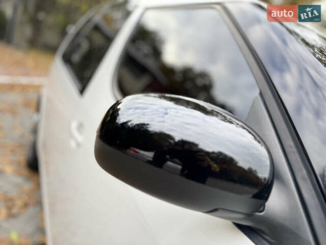 Шкода Румстер 2007 у Дрогобичі на Automoto.ua Білий Шкода Румстер, об'ємом двигуна 1.4 л та пробігом 244 тис. км за 4650 $, фото 18 на Automoto.ua