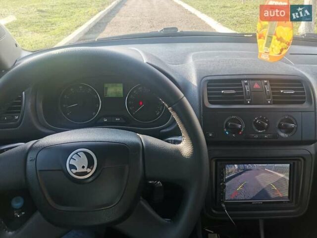 Белый Шкода Румстер, объемом двигателя 1.6 л и пробегом 214 тыс. км за 6000 $, фото 14 на Automoto.ua