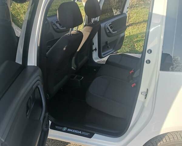 Белый Шкода Румстер, объемом двигателя 1.6 л и пробегом 214 тыс. км за 6000 $, фото 24 на Automoto.ua