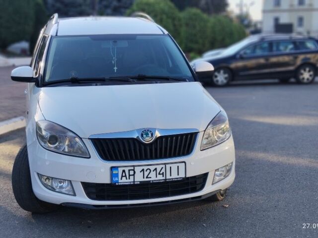 Белый Шкода Румстер, объемом двигателя 1.6 л и пробегом 192 тыс. км за 6500 $, фото 1 на Automoto.ua