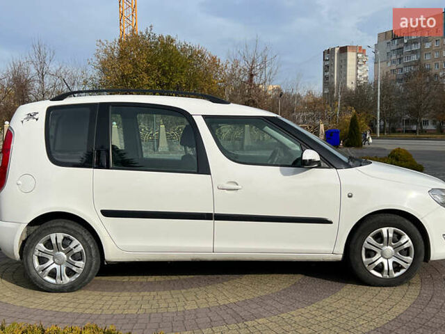 Белый Шкода Румстер, объемом двигателя 1.39 л и пробегом 194 тыс. км за 6200 $, фото 7 на Automoto.ua