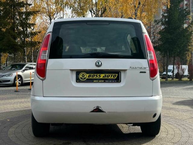 Белый Шкода Румстер, объемом двигателя 1.4 л и пробегом 194 тыс. км за 6200 $, фото 5 на Automoto.ua