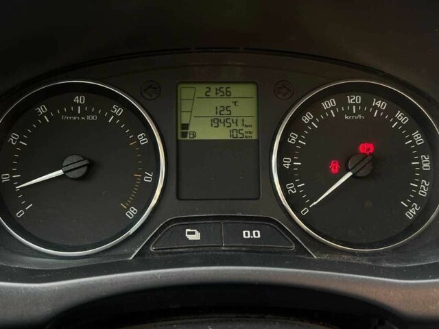 Белый Шкода Румстер, объемом двигателя 1.4 л и пробегом 194 тыс. км за 6200 $, фото 11 на Automoto.ua