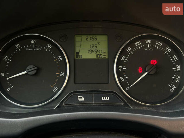 Белый Шкода Румстер, объемом двигателя 1.39 л и пробегом 194 тыс. км за 6200 $, фото 11 на Automoto.ua