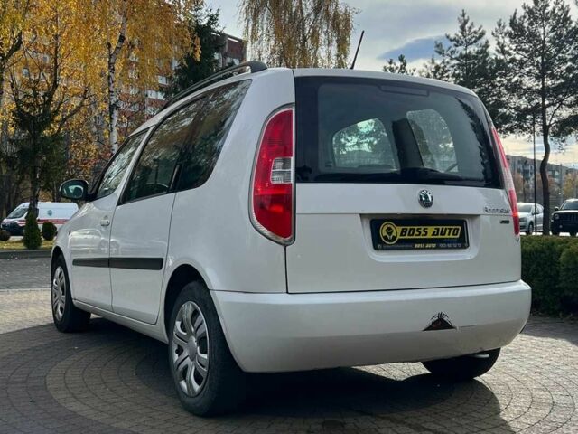 Белый Шкода Румстер, объемом двигателя 1.4 л и пробегом 194 тыс. км за 6200 $, фото 4 на Automoto.ua