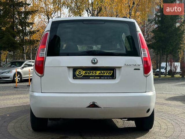 Белый Шкода Румстер, объемом двигателя 1.39 л и пробегом 194 тыс. км за 6200 $, фото 5 на Automoto.ua
