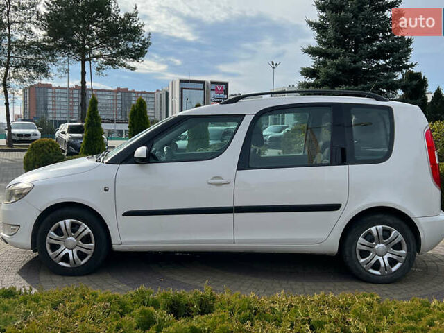 Белый Шкода Румстер, объемом двигателя 1.39 л и пробегом 194 тыс. км за 6200 $, фото 3 на Automoto.ua