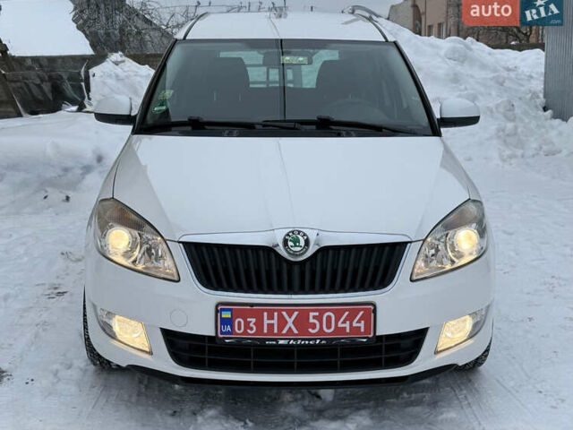 Білий Шкода Румстер, об'ємом двигуна 1.2 л та пробігом 205 тис. км за 5700 $, фото 1 на Automoto.ua