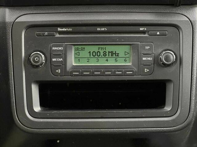 Белый Шкода Румстер, объемом двигателя 1.4 л и пробегом 194 тыс. км за 6200 $, фото 13 на Automoto.ua