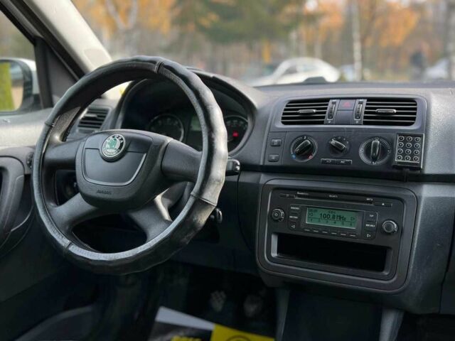 Белый Шкода Румстер, объемом двигателя 1.4 л и пробегом 194 тыс. км за 6200 $, фото 17 на Automoto.ua