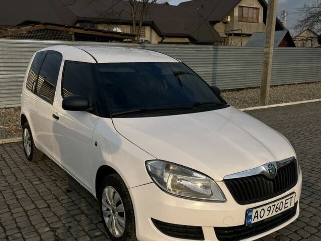 Белый Шкода Румстер, объемом двигателя 1.4 л и пробегом 300 тыс. км за 3900 $, фото 1 на Automoto.ua