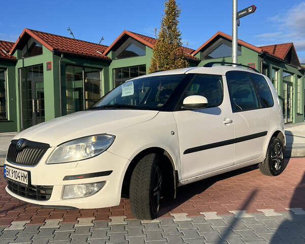 Білий Шкода Румстер, об'ємом двигуна 1.6 л та пробігом 300 тис. км за 6200 $, фото 2 на Automoto.ua