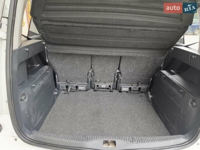 Білий Шкода Румстер, об'ємом двигуна 1.6 л та пробігом 227 тис. км за 7300 $, фото 14 на Automoto.ua