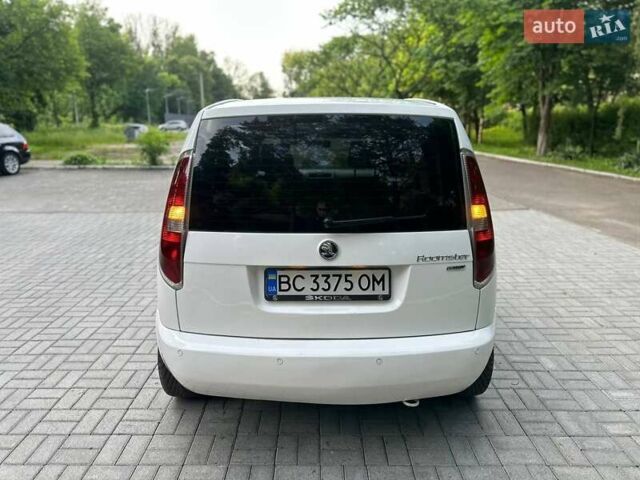 Білий Шкода Румстер, об'ємом двигуна 1.42 л та пробігом 243 тис. км за 4950 $, фото 21 на Automoto.ua