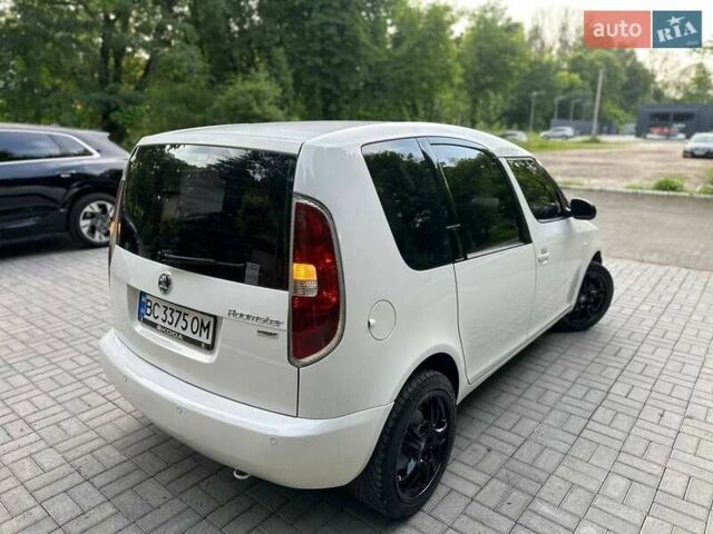 Білий Шкода Румстер, об'ємом двигуна 1.42 л та пробігом 243 тис. км за 4950 $, фото 31 на Automoto.ua