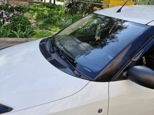 Білий Шкода Румстер, об'ємом двигуна 1.4 л та пробігом 239 тис. км за 4000 $, фото 16 на Automoto.ua