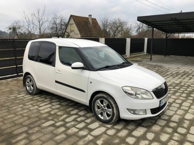 Белый Шкода Румстер, объемом двигателя 1.6 л и пробегом 234 тыс. км за 6000 $, фото 1 на Automoto.ua