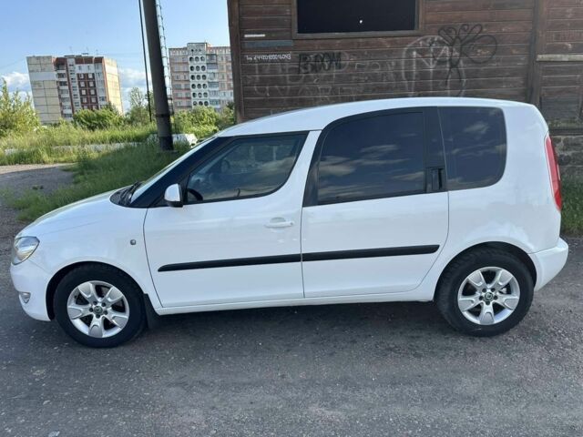 Белый Шкода Румстер, объемом двигателя 1.6 л и пробегом 242 тыс. км за 5300 $, фото 1 на Automoto.ua