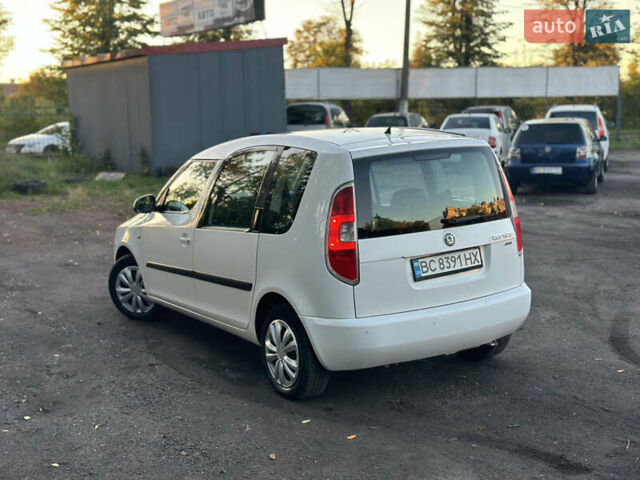 Белый Шкода Румстер, объемом двигателя 1.6 л и пробегом 280 тыс. км за 4500 $, фото 7 на Automoto.ua