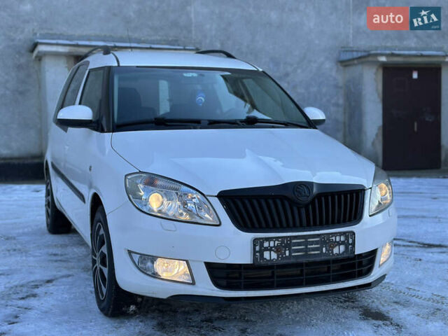 Белый Шкода Румстер, объемом двигателя 1.2 л и пробегом 246 тыс. км за 4700 $, фото 20 на Automoto.ua