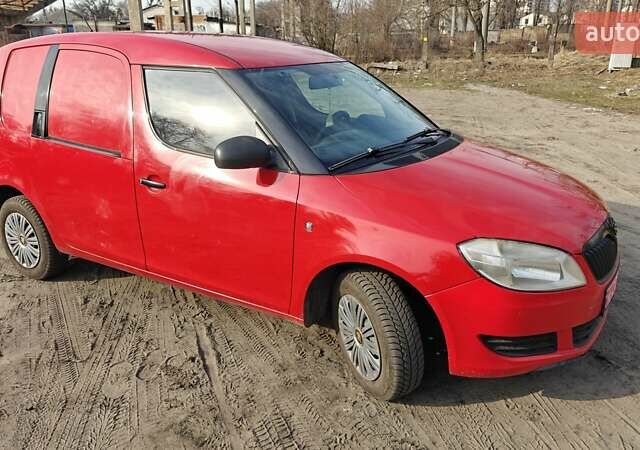 Белый Шкода Румстер, объемом двигателя 1.2 л и пробегом 295 тыс. км за 3999 $, фото 1 на Automoto.ua
