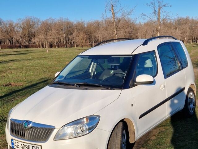 Белый Шкода Румстер, объемом двигателя 1.6 л и пробегом 237 тыс. км за 6500 $, фото 19 на Automoto.ua