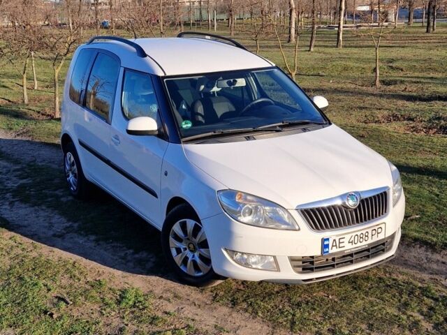 Белый Шкода Румстер, объемом двигателя 1.6 л и пробегом 237 тыс. км за 6500 $, фото 21 на Automoto.ua