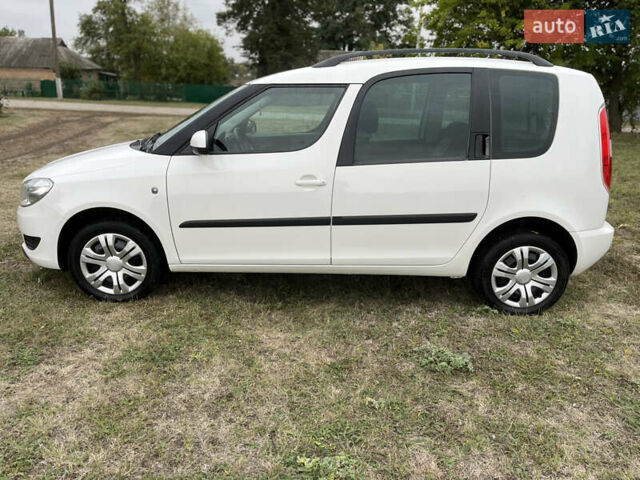 Білий Шкода Румстер, об'ємом двигуна 1.6 л та пробігом 162 тис. км за 6800 $, фото 4 на Automoto.ua