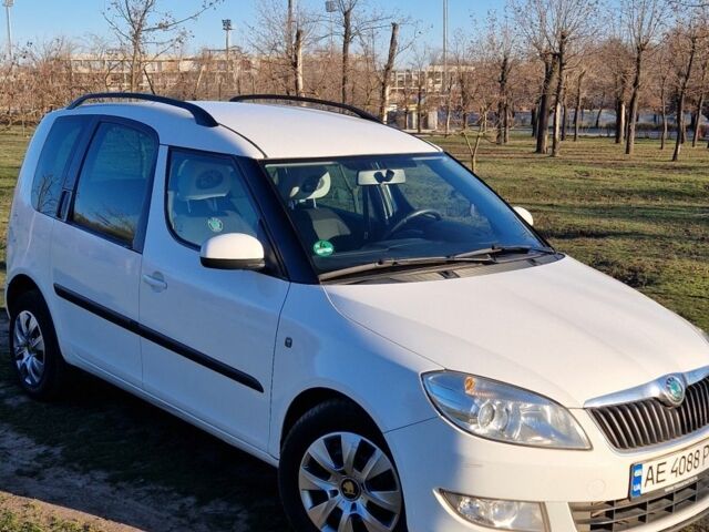 Белый Шкода Румстер, объемом двигателя 1.6 л и пробегом 237 тыс. км за 6500 $, фото 20 на Automoto.ua