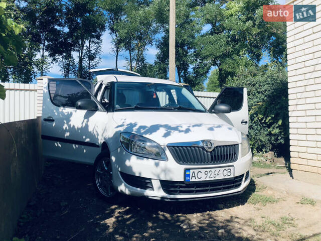 Белый Шкода Румстер, объемом двигателя 1.4 л и пробегом 280 тыс. км за 5900 $, фото 20 на Automoto.ua