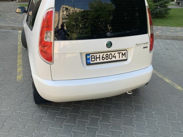 Белый Шкода Румстер, объемом двигателя 1.4 л и пробегом 272 тыс. км за 6700 $, фото 7 на Automoto.ua