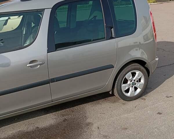 Бежевый Шкода Румстер, объемом двигателя 1.4 л и пробегом 236 тыс. км за 5999 $, фото 7 на Automoto.ua