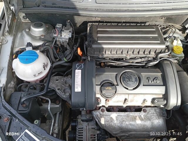 Бежевый Шкода Румстер, объемом двигателя 1.4 л и пробегом 237 тыс. км за 5999 $, фото 19 на Automoto.ua