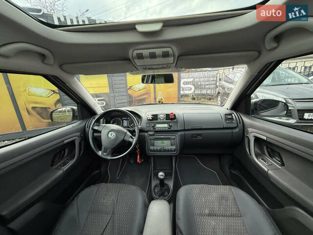 Бежевый Шкода Румстер, объемом двигателя 1.6 л и пробегом 343 тыс. км за 6300 $, фото 4 на Automoto.ua