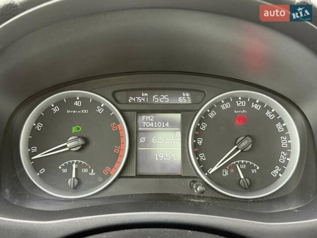 Бежевый Шкода Румстер, объемом двигателя 1.6 л и пробегом 343 тыс. км за 6300 $, фото 48 на Automoto.ua