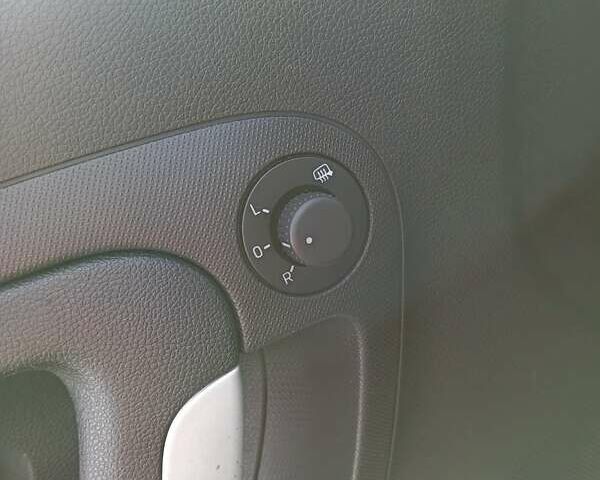 Бежевый Шкода Румстер, объемом двигателя 1.4 л и пробегом 236 тыс. км за 5999 $, фото 38 на Automoto.ua