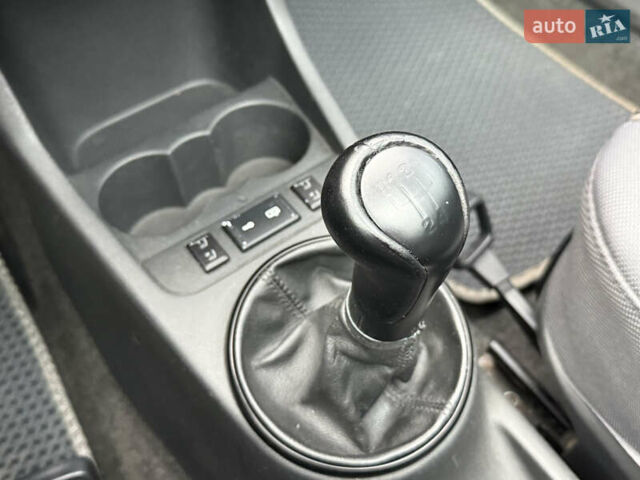 Бежевый Шкода Румстер, объемом двигателя 1.6 л и пробегом 343 тыс. км за 6300 $, фото 51 на Automoto.ua