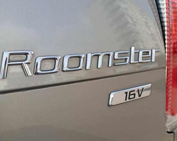 Бежевый Шкода Румстер, объемом двигателя 1.4 л и пробегом 236 тыс. км за 5999 $, фото 29 на Automoto.ua