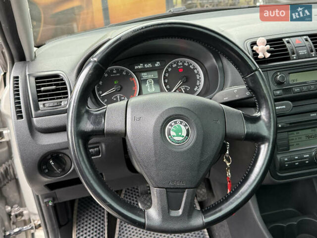 Бежевый Шкода Румстер, объемом двигателя 1.6 л и пробегом 343 тыс. км за 6300 $, фото 46 на Automoto.ua