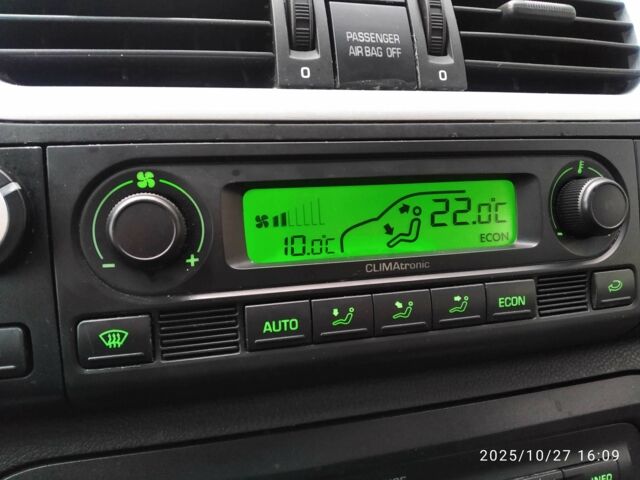 Бежевый Шкода Румстер, объемом двигателя 1.4 л и пробегом 237 тыс. км за 5999 $, фото 11 на Automoto.ua