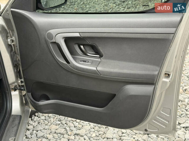 Бежевый Шкода Румстер, объемом двигателя 1.6 л и пробегом 343 тыс. км за 6300 $, фото 33 на Automoto.ua