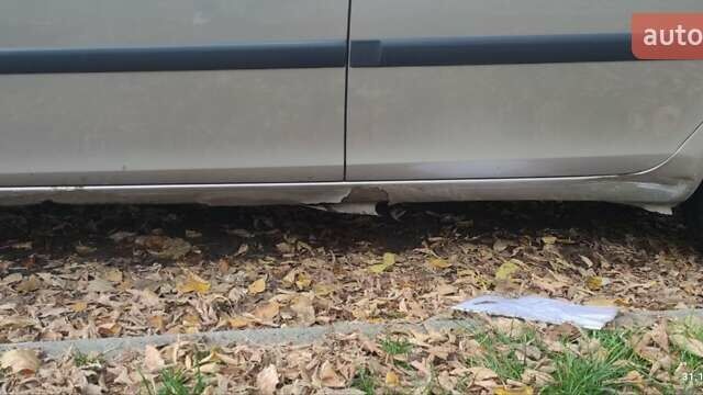 Бежевый Шкода Румстер, объемом двигателя 1.6 л и пробегом 305 тыс. км за 5000 $, фото 8 на Automoto.ua