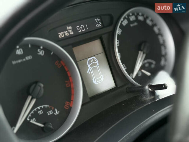 Бежевый Шкода Румстер, объемом двигателя 1.6 л и пробегом 202 тыс. км за 5750 $, фото 24 на Automoto.ua