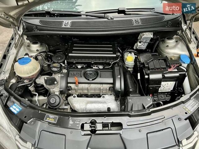 Бежевый Шкода Румстер, объемом двигателя 1.6 л и пробегом 197 тыс. км за 7350 $, фото 74 на Automoto.ua