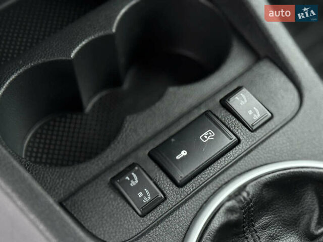 Бежевый Шкода Румстер, объемом двигателя 1.6 л и пробегом 202 тыс. км за 5750 $, фото 25 на Automoto.ua