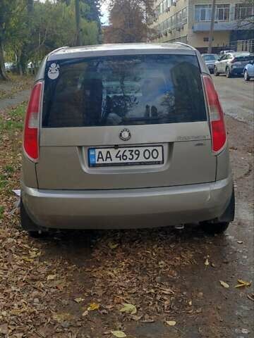 Бежевый Шкода Румстер, объемом двигателя 1.6 л и пробегом 305 тыс. км за 5000 $, фото 7 на Automoto.ua